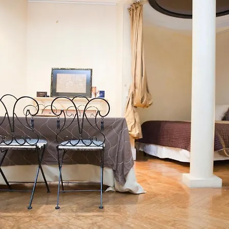 Apartament Appartement De Prestige Champs-Elysees Paryż