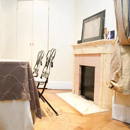 Appartement De Prestige Champs-Elysees דירה